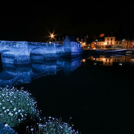 T2 Port De Saint-Goustan Auray Exterior photo